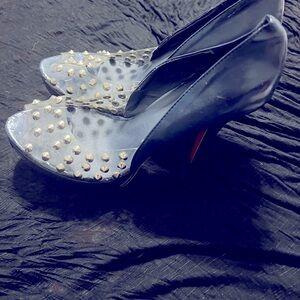 Charles Albert heels. Sturdy. Good condition. For the fly and trendy.